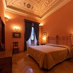Marchese Del Grillo 4*