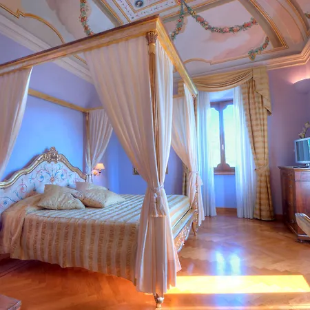 Marchese Del Grillo 4* ファブリアーノ