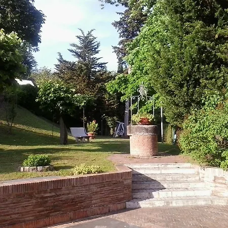 Marchese Del Grillo 4*