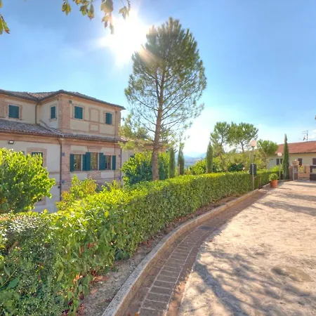 Marchese Del Grillo 4*