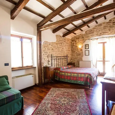 Marchese Del Grillo ホテル ファブリアーノ